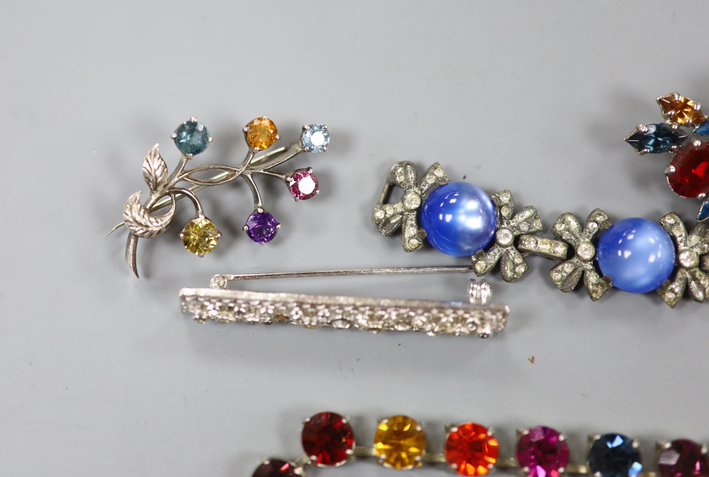 Mixed costume jewellery including Butler & Wilson style.